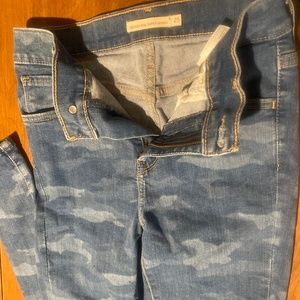 Levi’s 720 skinny jeans